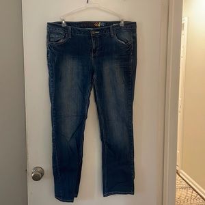 Juniors mud straight legged jeans
